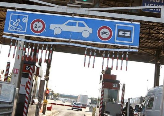 Une conductrice demeurant près de Vienne a fraudé 450 fois le péage de l&rsquo;A7 !