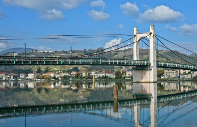 Inspections avant travaux : le pont de Condrieu fermé la nuit, du 26 avril au 7 mai