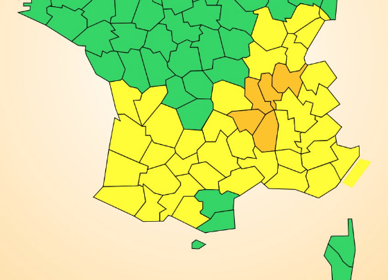 Le Rhône en alerte orange, l’Isère en jaune : il pourrait tomber un mois de pluie en 24 h à Lyon et alentours