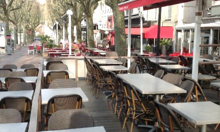 Jauges à 50 % sur les terrasses, à 35 % dans les cinémas, etc. : les conditions de réouverture le 19 mai précisées