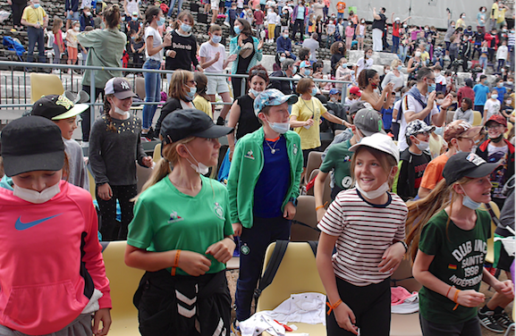 Ouverture avec le jeune public au théâtre antique : le Festival Jazz à Vienne démarre en trombe et en mode Carnaval
