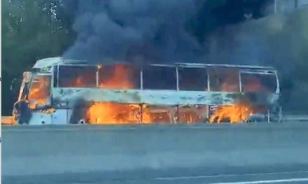  Un bus en feu ce matin près de Bourgoin-Jallieu, avec une vingtaine de passagers à bord