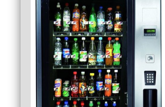 Trois salariés de Renault Trucks licenciés pour avoir donné des coups de pied au distributeur à boissons !