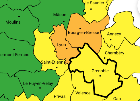 L’équivalent de 2 semaines de pluie : il est tombé 43 mm à Reventin-Vaugris ; le Rhône, toujours en orange