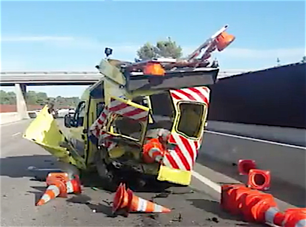 Exposition choc sur l’aire d’autoroute de l’A7 : 26 véhicules de patrouilleurs accidentés…