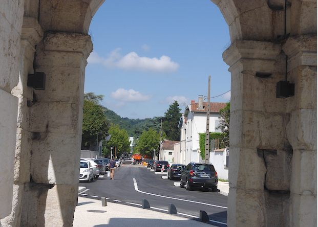 En attendant l’arrivée à l’automne d’une vingtaine d’arbres, la 1ère phase du bd F. Point à Vienne, terminée