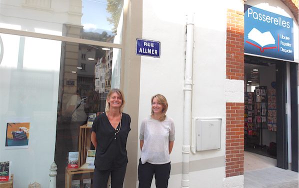 Un nouvel élan pour la librairie Passerelles qui vient de déménager pour s&rsquo;installer dans le centre de Vienne