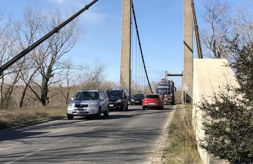 A l’exception des poids-lourds, la circulation à double sens sur le pont de Vernaison rétablie demain