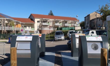 Quatre nouveaux conteneurs enterrés inaugurés à Saint-Sorlin-de-Vienne