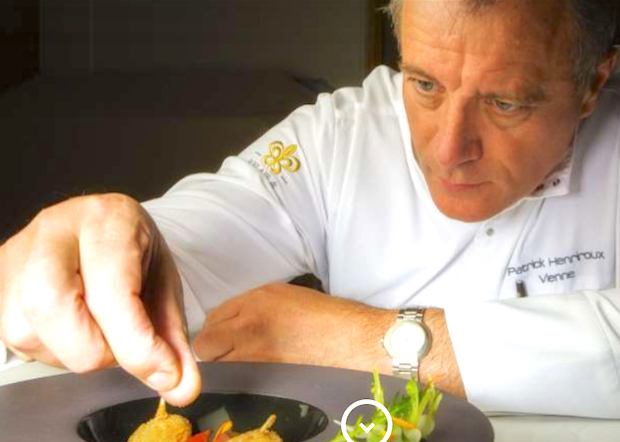Le Guide Gault & Millau distingue Patrick Henriroux comme “Cuisinier solidaire” de l’année 2022