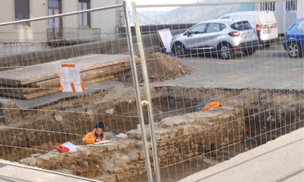 Et de 15 ! Démarrage des travaux d’implantation de conteneurs enterrés, place Pichat à Vienne