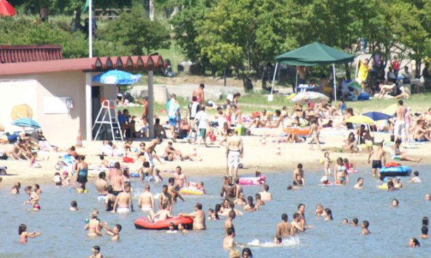 Quel avenir pour la Base de loisirs de Condrieu, entre cyano-bactéries et renouvellement de la concession.. ?