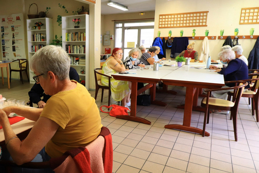 Du fait de la situation sanitaire : les carrousels seniors dont les repas pris en commun, fermés