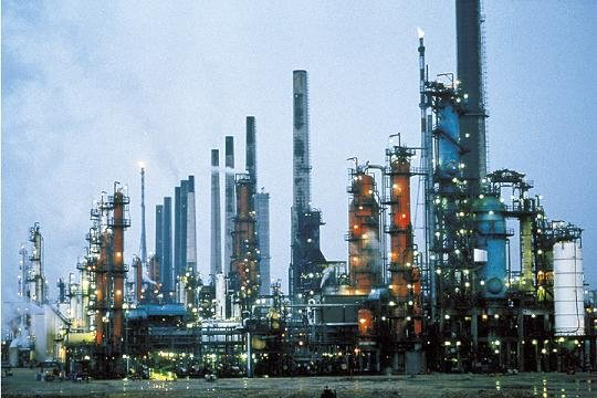 Elle produit 1 million de tonnes de C02 par an : la raffinerie de Feyzin va s’arrêter pendant 2 mois