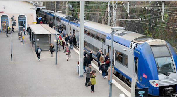 Bruno Bernard veut accélérer la création d’un RER à la lyonnaise : il écrit à Laurent Wauquiez