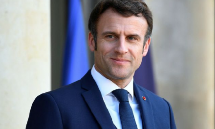 Emmanuel Macron annonce sa candidature à un 2ème mandat dans une “Lettre aux Français”