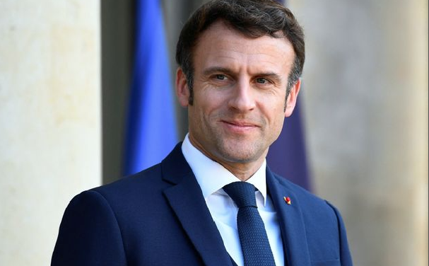 Emmanuel Macron annonce sa candidature à un 2ème mandat dans une “Lettre aux Français”