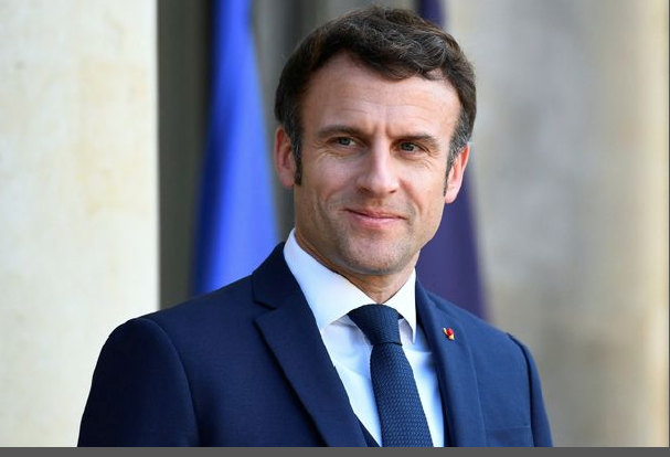 Emmanuel Macron annonce sa candidature à un 2ème mandat dans une “Lettre aux Français”