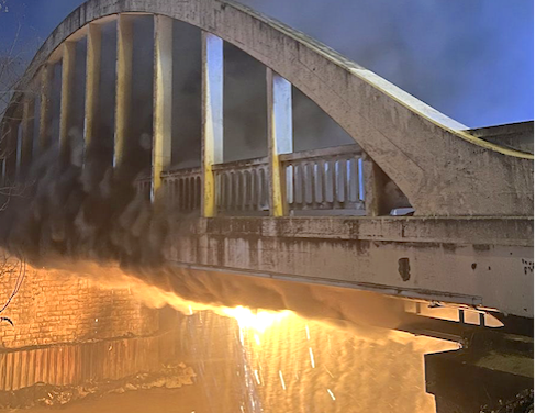 Les incendies “criminels” de lignes haute-tension en Isère vivement condamnés par les élus