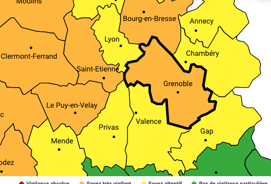 Quelques centimètres attendus en plaine : l&rsquo;Isère passe en “alerte orange” neige et verglas