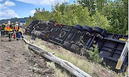 A 7 : le camion se renverse sur le talus de l’autoroute, à hauteur de Seyssuel