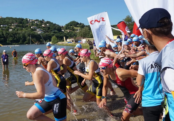 Mit Mach 3: Das beste französische Team heute und morgen beim Cross Triathlon auf dem Marinestützpunkt Condrieu