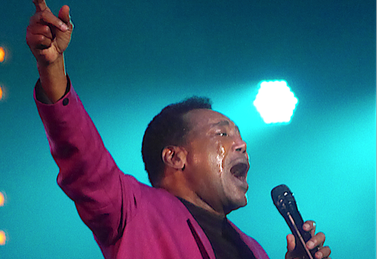 Jazz à Vienne, George Benson et Cory Wong : un aguichant duo de guitares à guichets fermés