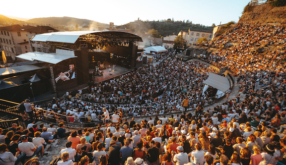 Avec 77 500 spectateurs au théâtre antique et 210 000 festivaliers au total, Jazz à Vienne post-Covid retrouve son assise antérieure