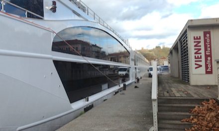 Des études géotechniques annoncées sur la halte fluviale de Vienne pour accueillir un 3ème bateau de croisière : la voie verte partiellement coupée