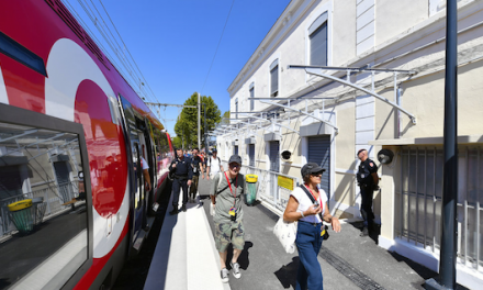Après 50 ans d’absence, les trains de voyageurs reviennent sur la rive droite du Rhône, mais pour l’instant, bien au Sud de Condrieu…