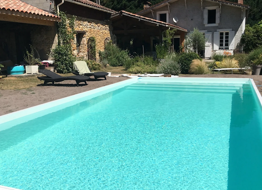 Les piscines désormais concernées : l’alerte sécheresse à son maximum dans la majeure partie du département du Rhône.