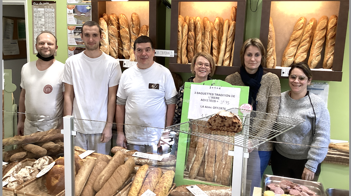 Publi/Reportage-« L’Ovalie » : la boulangerie/pâtisserie-ressources de l’Espace St-Germain propose des plats préparés, burgers, sandwiches, etc., mais aussi des plateaux-repas