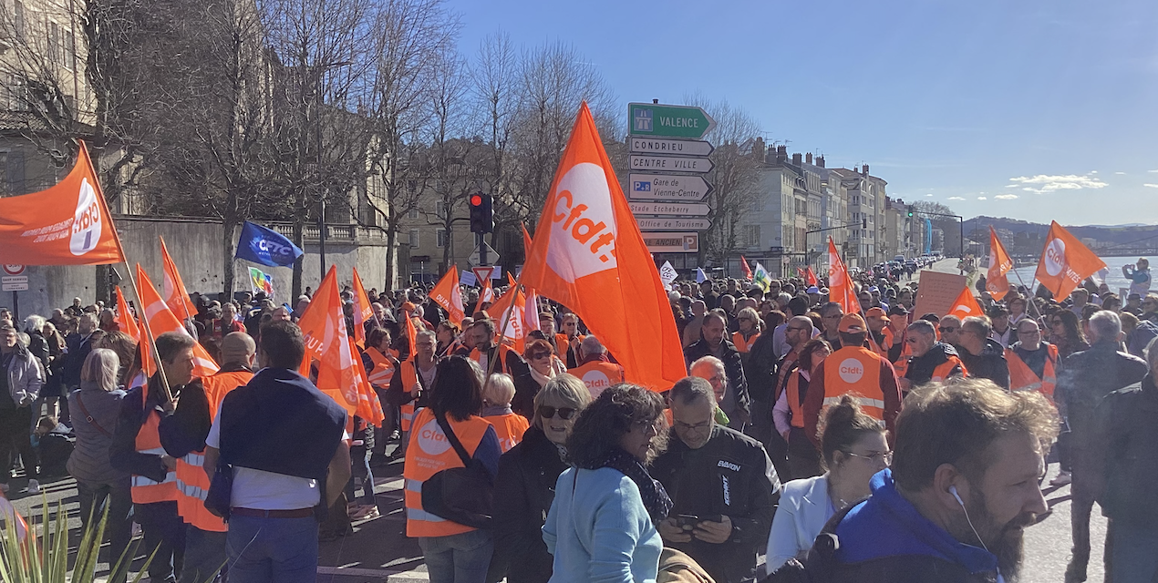 Réforme des retraites-2 000 manifestants dans les rues de Vienne pour la 8ème manifestation : relance  du mouvement ou baroud d’honneur ?