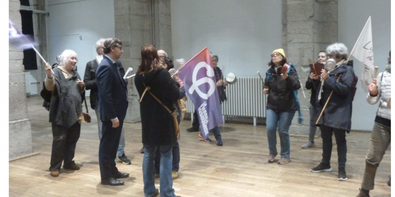 Casserolade à Vienne dans l’après-midi et hier soir à la salle-des-fêtes en ouverture du conseil municipal