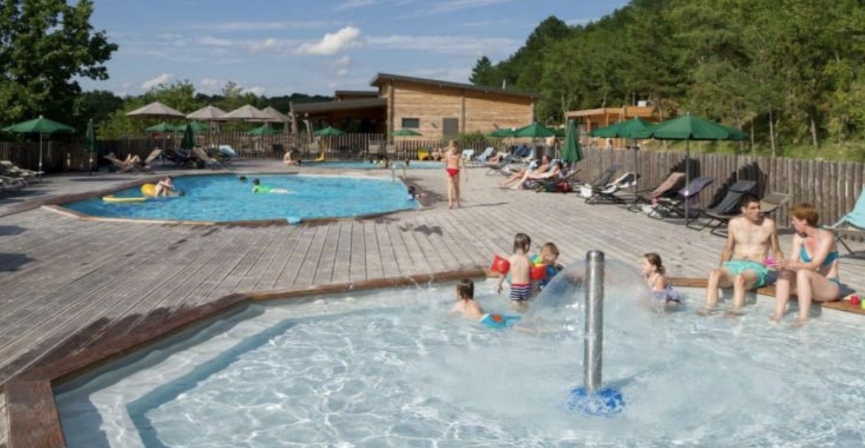 Près de Vienne : l’ancien camping naturiste du Grand-Bois à Tupin-Semons racheté par Huttopia comprendra  175 chalets et tentes toiles et bois