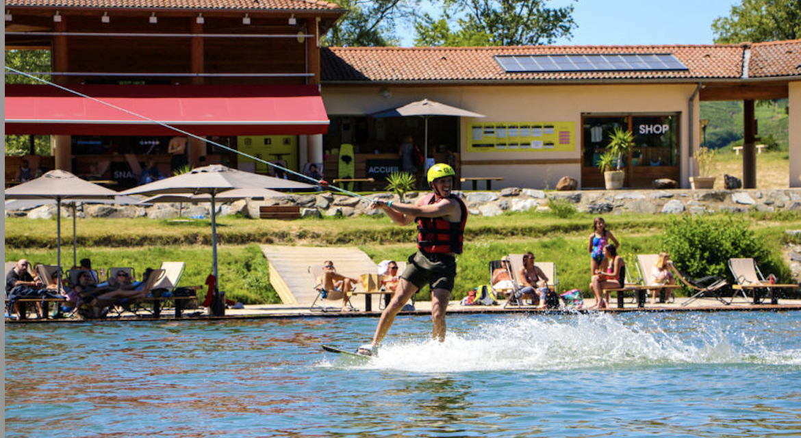 Il démarre sa nouvelle saison : le Wam Park de Condrieu rouvre ses portes demain samedi 29 avril,…