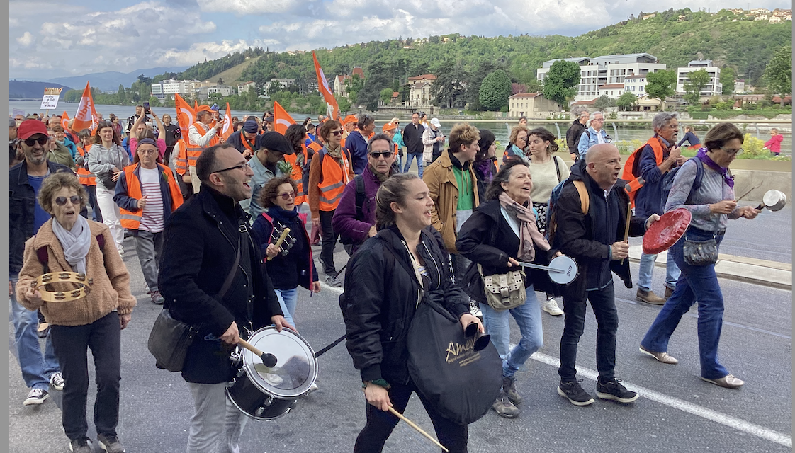 Réforme des retraites-Le défilé du 1er mai rassemble 1 900 manifestants à Vienne. Et maintenant ?