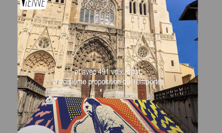 Micro-trottoir, les Viennois et le rire ; le choix de l’habillage de la cathédrale Saint-Maurice, etc : le journal TV de la semaine à Vienne