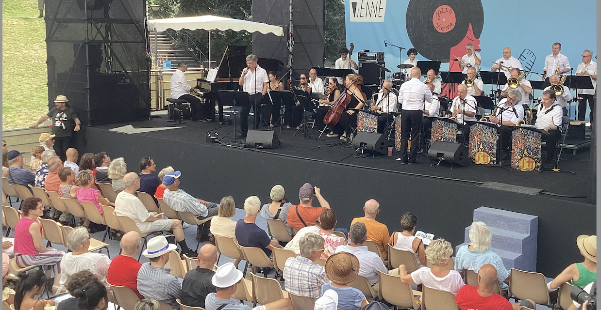 Festival de Jazz-« Mystère Swing », il  a été conçu à Vienne, le plus ancien Big Band de Lyon s’est produit à Cybèle