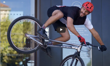 Vidéo : original, visite acrobatique de Vienne…à vélo