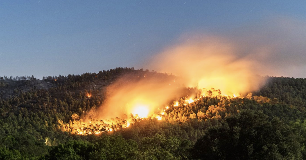 Les risques sont très élevés  avec l’alerte rouge canicule : nouvelles mesures restrictives pour éviter les départs de feu en Isère