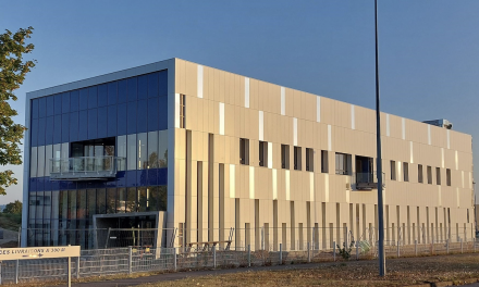 A Saint-Quentin-Fallavier : la biotech Maat Pharma a terminé la construction de la plus grande usine  en Europe dédiée aux médicaments microbiote