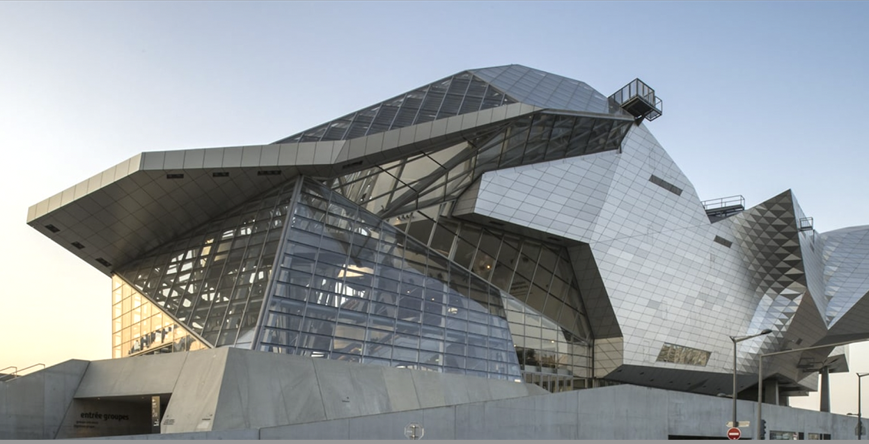 Avec 671 597 visiteurs en 2023, le musée des  Confluences à Lyon retrouve  son niveau d’avant Covid