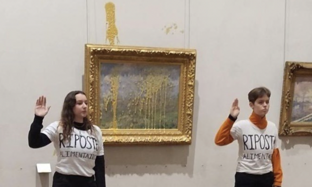 Musée des Beaux Arts de Lyon : une toile de Monet aspergée de soupe par des écologistes de « Riposte Alimentaire »