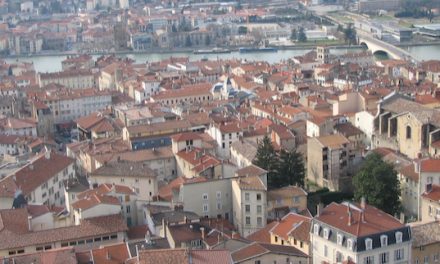 Vienne reste dans le top 500 (sur 34 808 communes) « des villes et villages de France où il fait bon vivre », mais perd quelques places