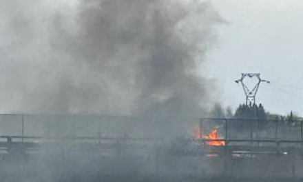 L’A 47 bloquée, fermeture de la bretelle de Ternay : une voiture en feu cet après-midi sur le pont de Givors