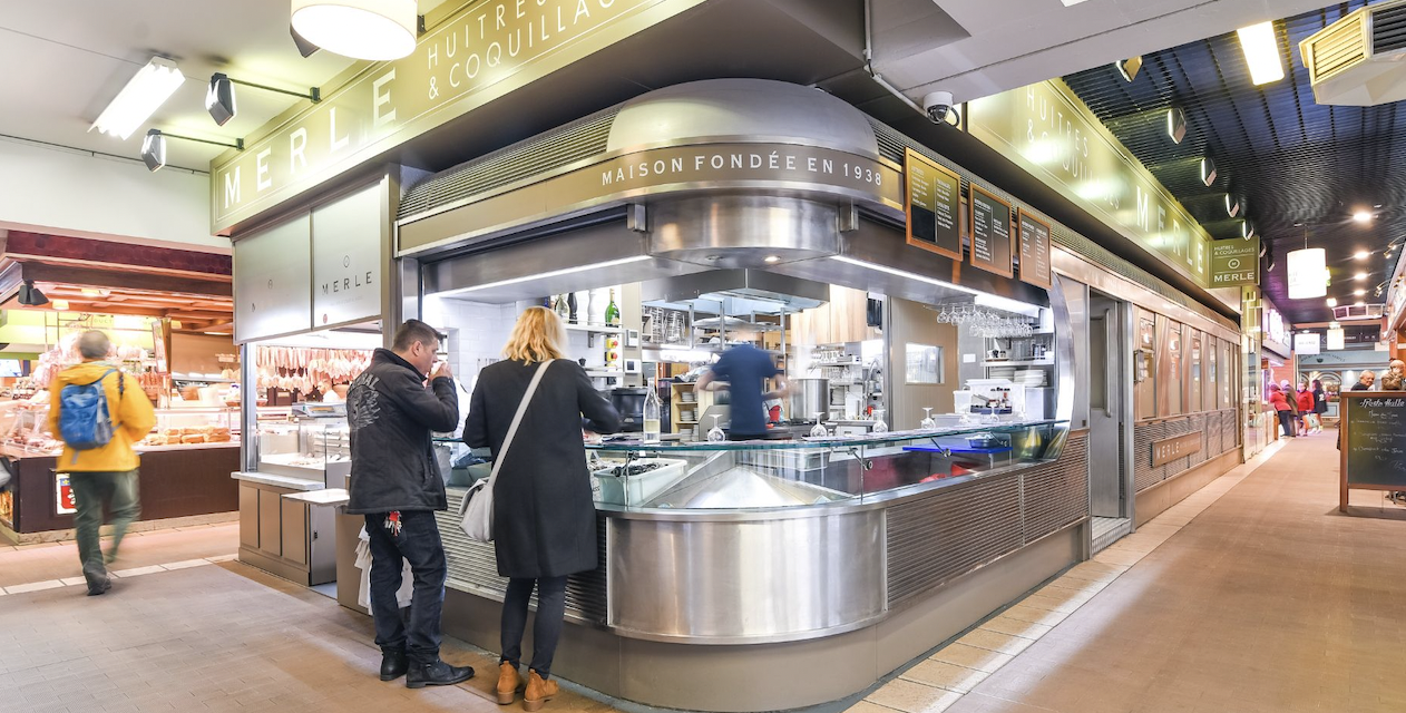 Coup de tonnerre : la Ville de Lyon lance un appel à candidatures pour une mise en concurrence des commerces actuellement présents aux Halles de Lyon Paul Bocuse !