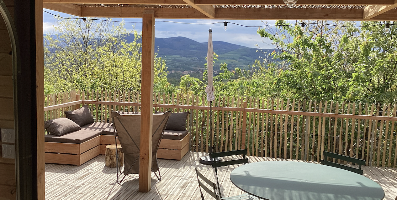 Avec 81 emplacements, le tout nouveau « Village  forestier Huttopia »  Pays de Condrieu  ouvre ses portes le jeudi 25 avril à Tupin-et-Semons