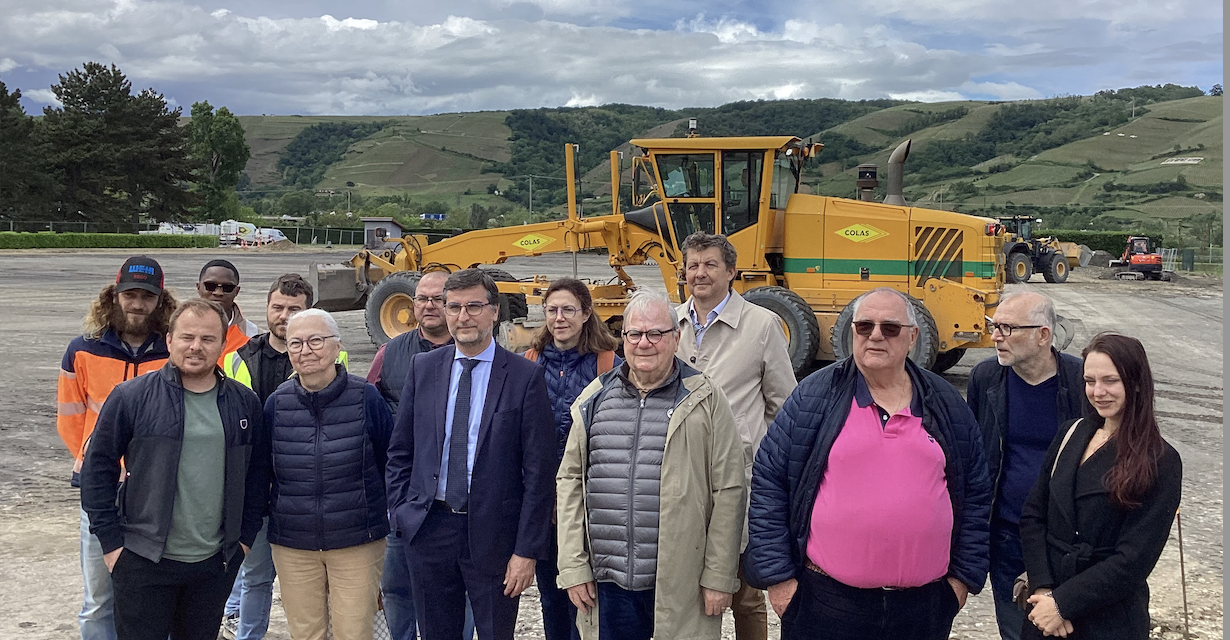 Les travaux du stade d’entraînement en synthétique du CS Vienne Rugby, lancés : il sera prêt fin août pour la prochaine saison