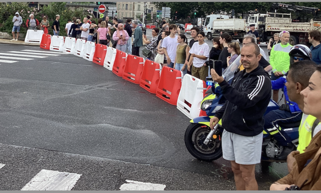 Le passage à Vienne du Critérium du Dauphiné n’a pas attiré la grande foule. 50 chutes sur 100 mètres, après Vienne : la course neutralisée, pas de vainqueur…